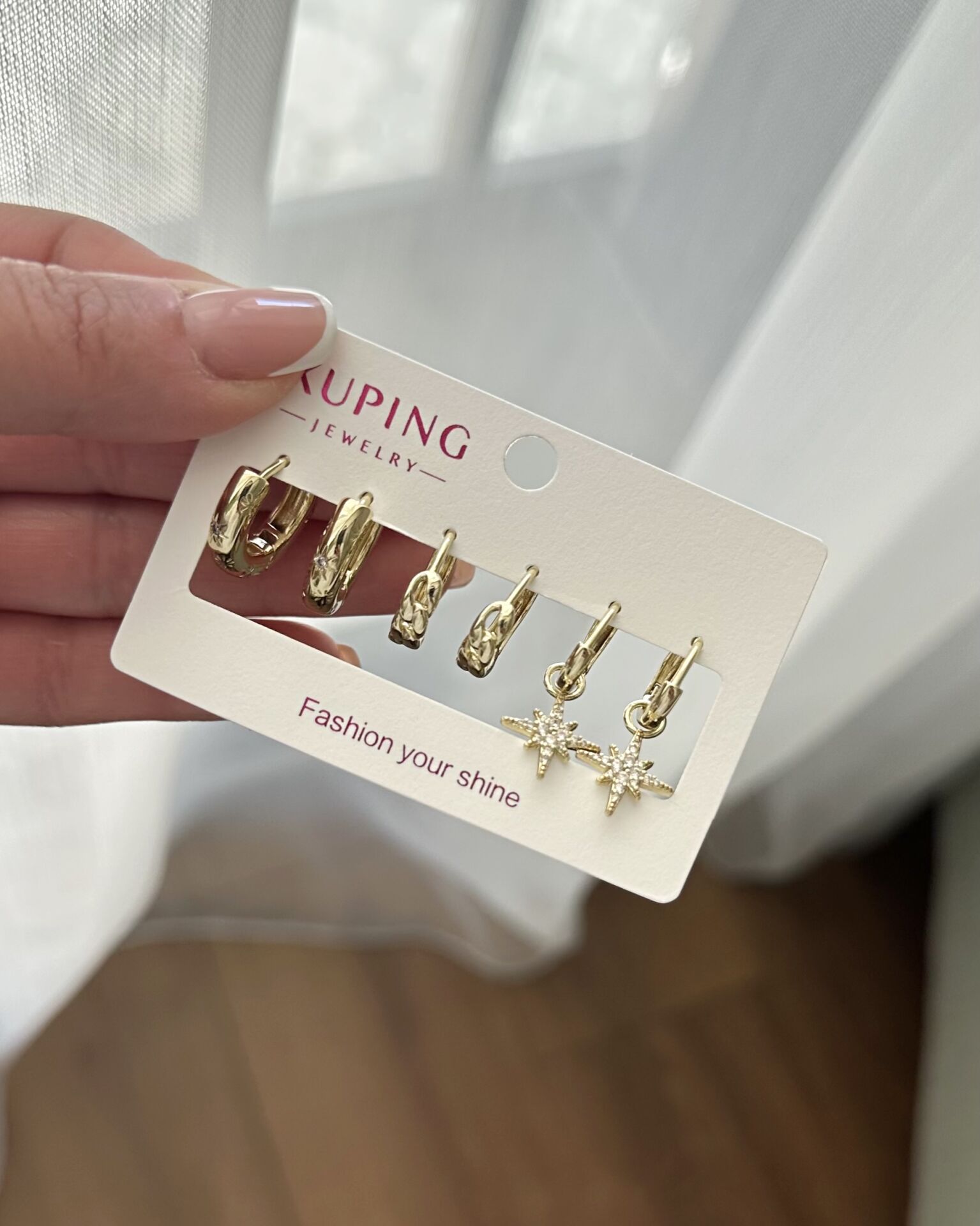 Açık Gold Kuzey Yıldızı Küpe Seti