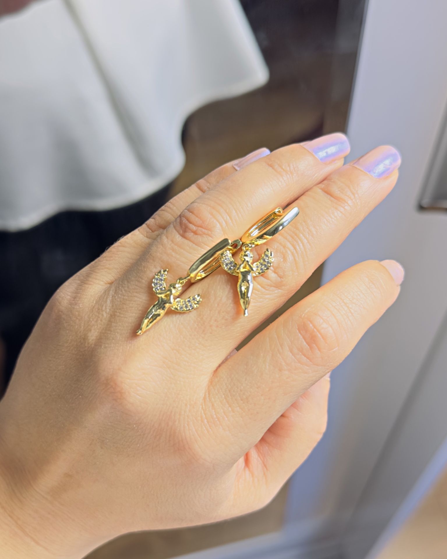 Melek Figürlü Küpe