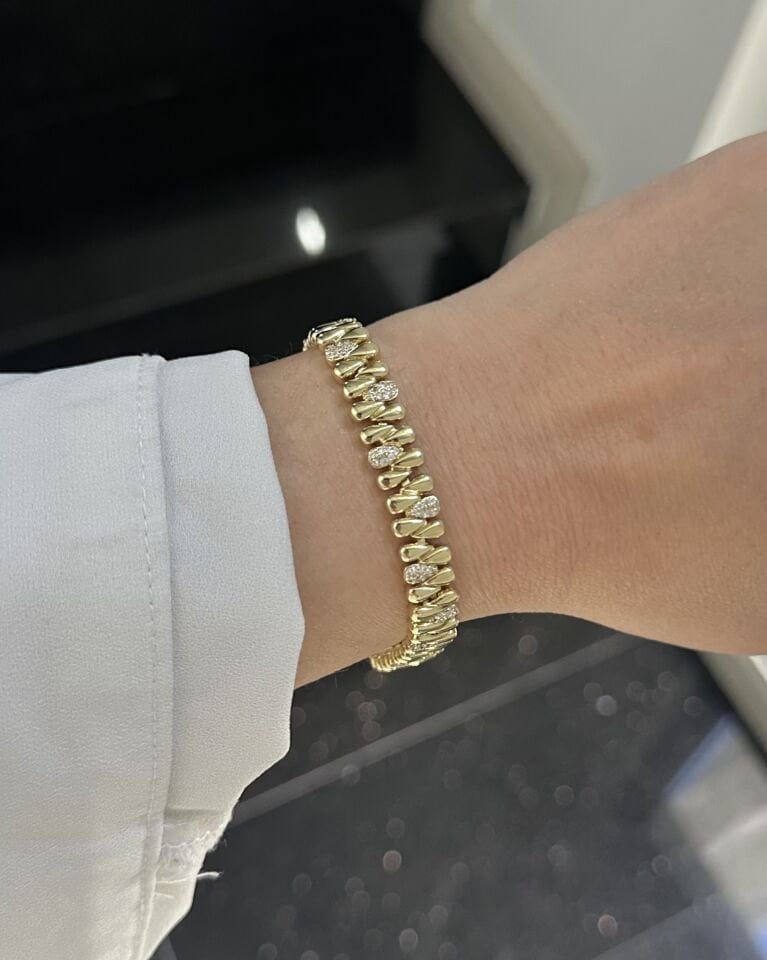 Açık Gold Mini Damla Figürlü Bileklik