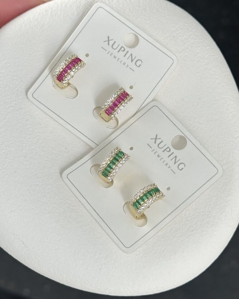 Açık Gold Renkli Halka Küpeler