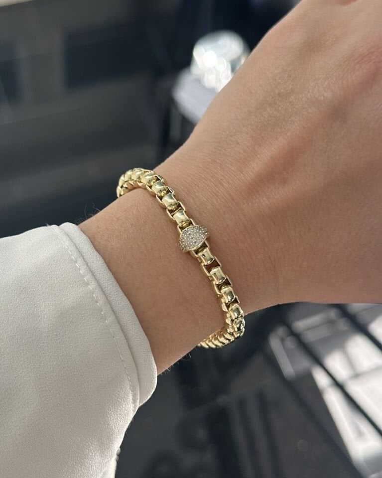 Açık Gold Taş Detaylı Kübik Zincir Bileklik