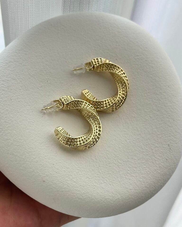 Açık Gold Vintage Desenli Burma Küpe