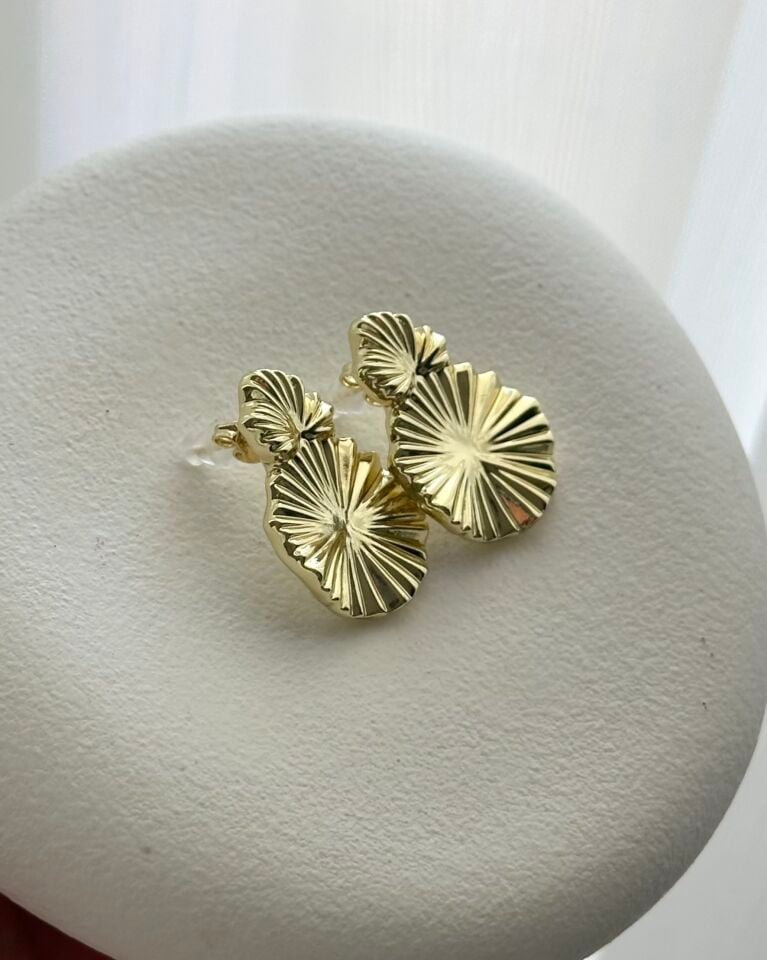Açık Gold Vintage Çiçek Küpe