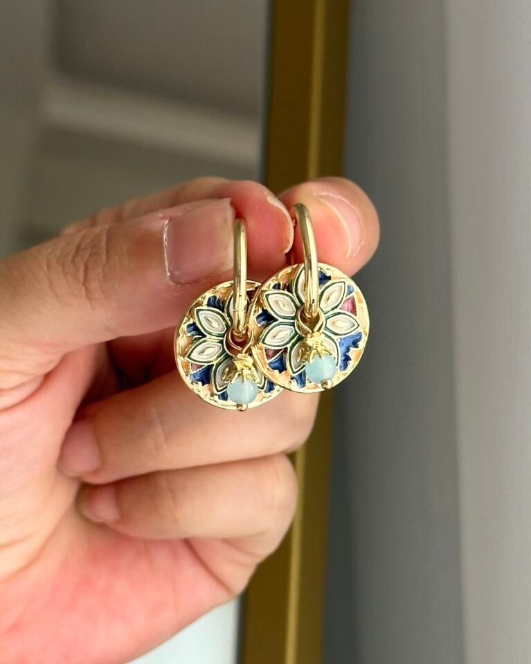 Mavi Detay Vintage Floral Küpe