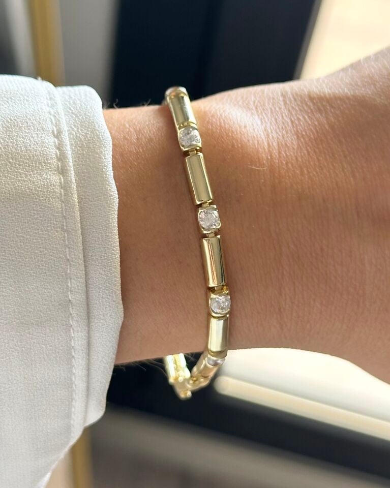 Açık Gold Çubuk ve Taş Geçişli Bileklik