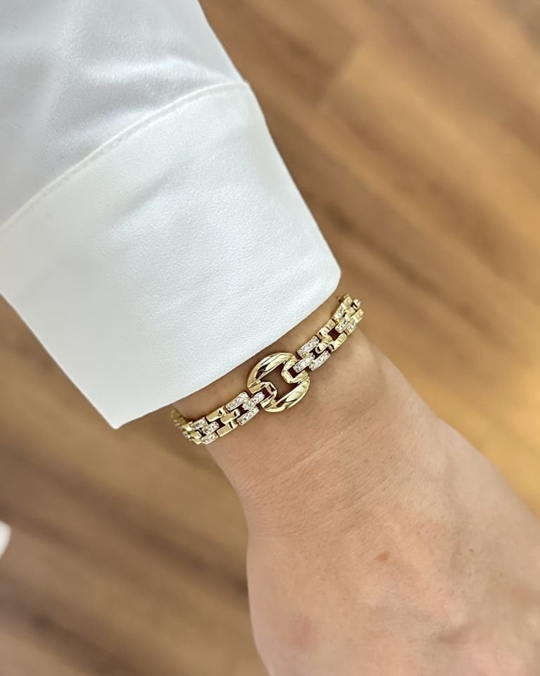 Açık Gold Kemer Detaylı Taşlı Künye
