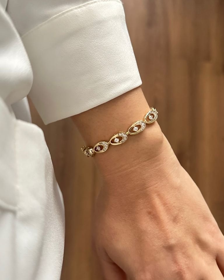 Açık Gold Taşlı Oval Geçişli Künye