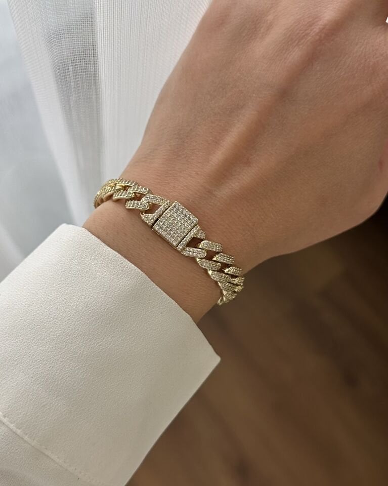 Açık Gold Tamamı Taşlı Gurmet Bileklik