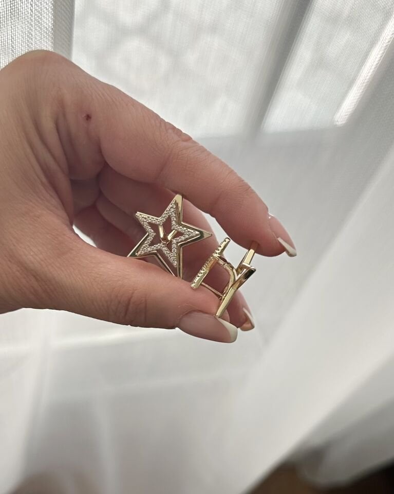 Açık Gold Üç Boyutlu Yıldız Küpe